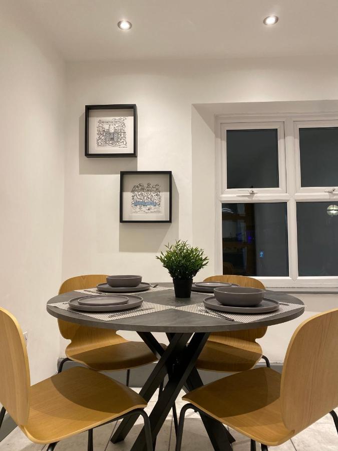 Spacious City Centre Property Lancaster Bagian luar foto